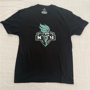 Fanatics New York WNBA Liberty  stadium essentials logo t-shirt tee | Large